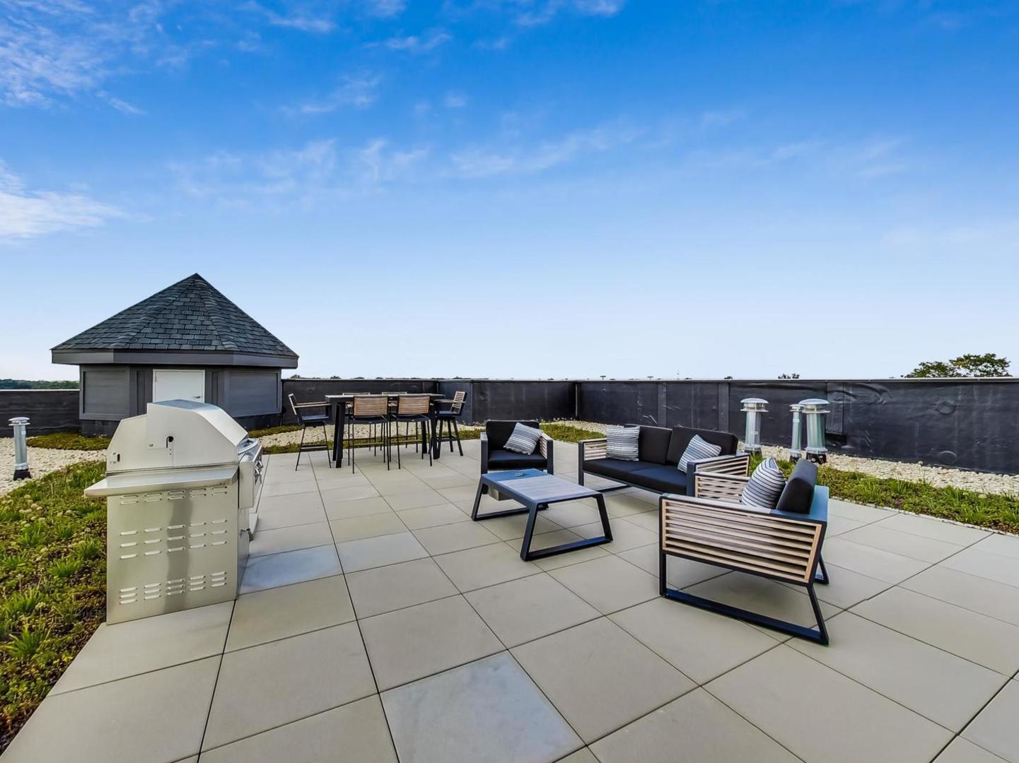 110 S Washington Street #203, Naperville, IL 60540