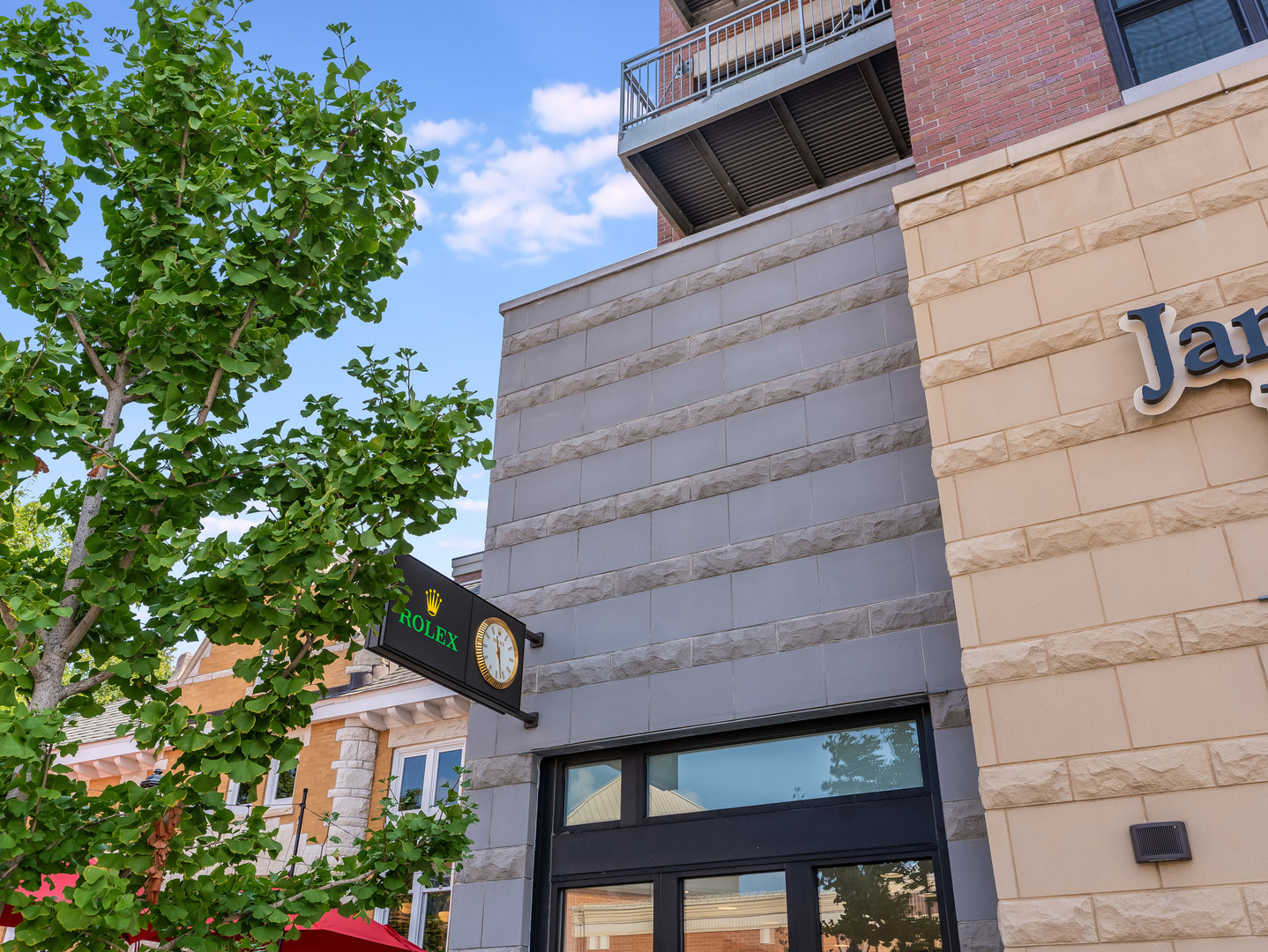 110 S Washington Street #203, Naperville, IL 60540