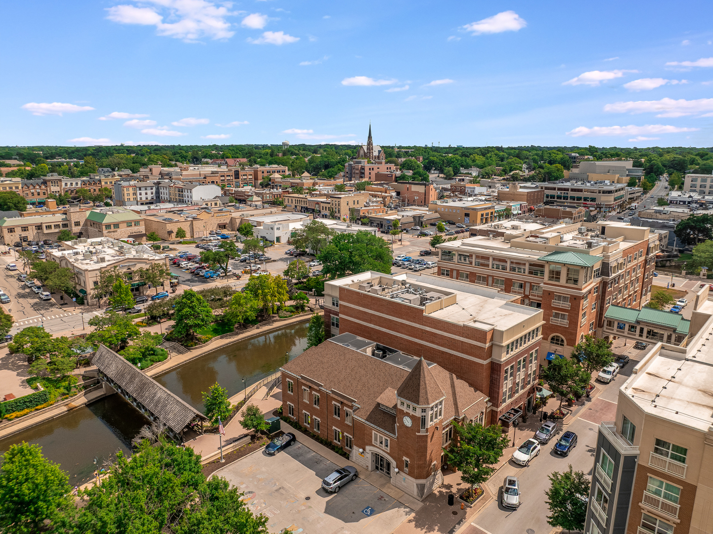110 S Washington Street #203, Naperville, IL 60540
