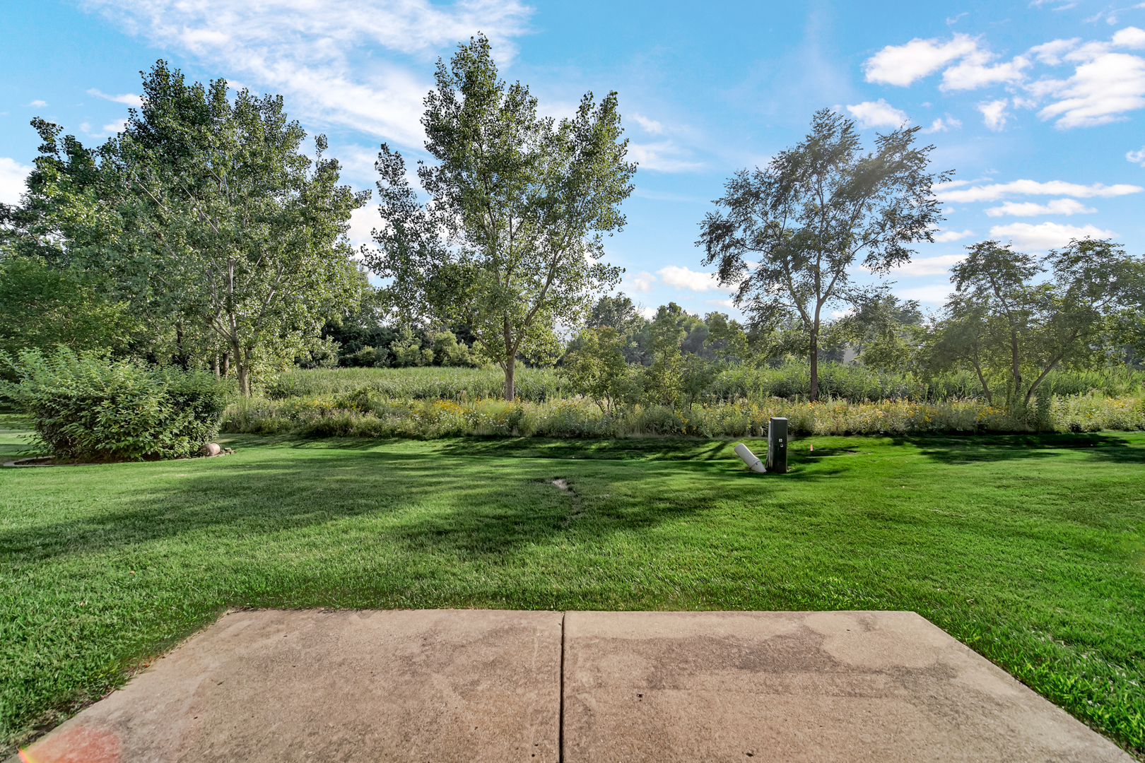 55 KING Drive, Streamwood, IL 60107