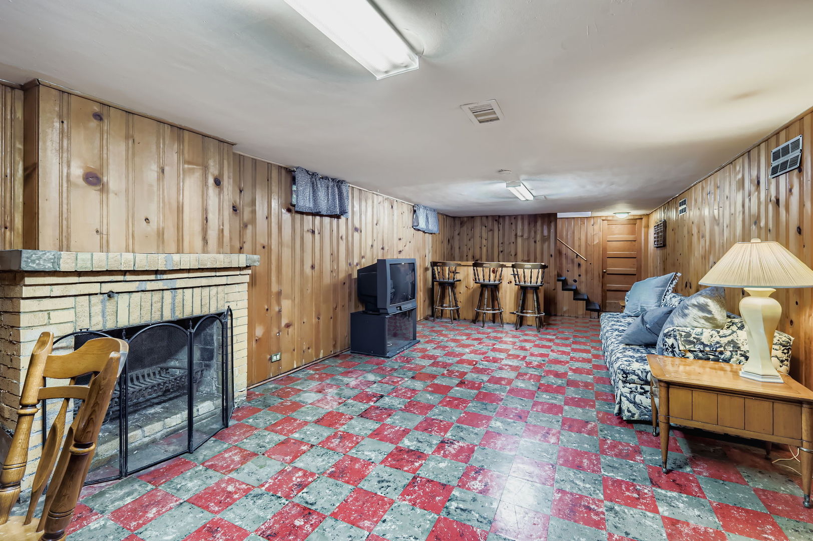 6157 N Lenox Avenue, Chicago, IL 60646
