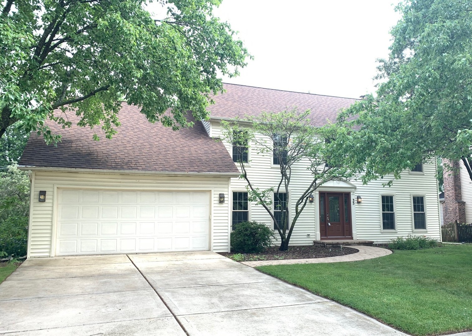 35 Venetian Way, Wheaton, IL 60189