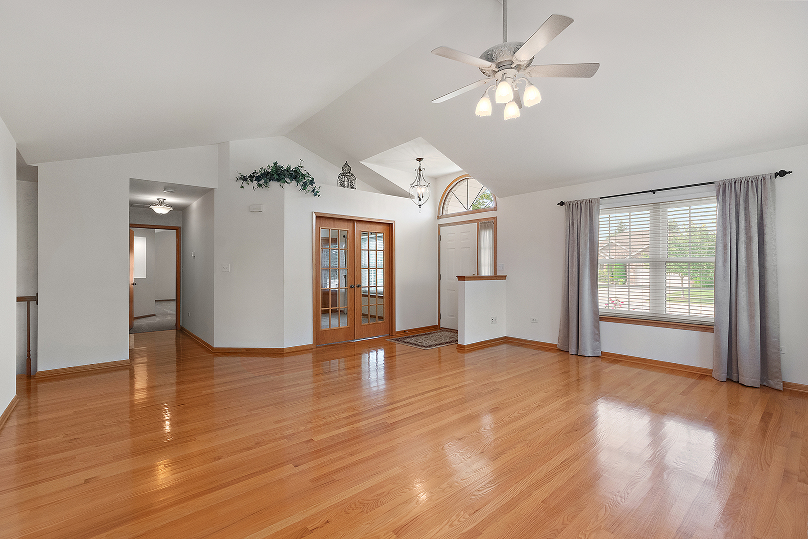 687 Grace Court, New Lenox, IL 60451