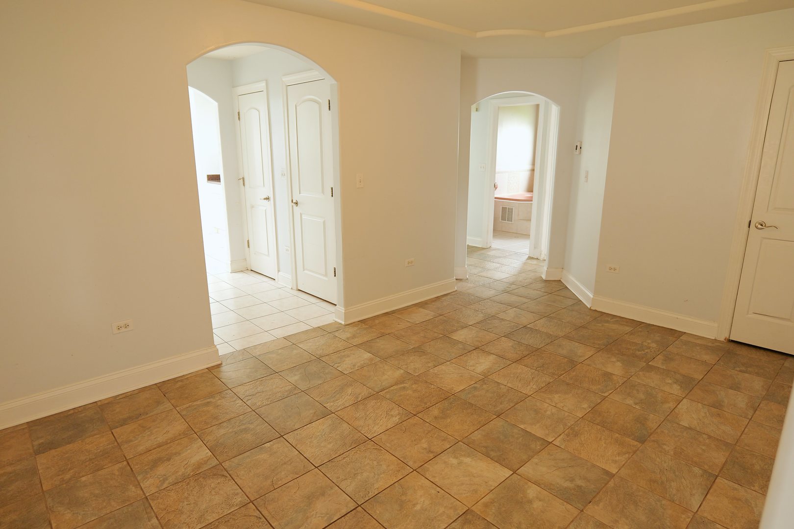 9246 S 49th Avenue, Oak Lawn, IL 60453