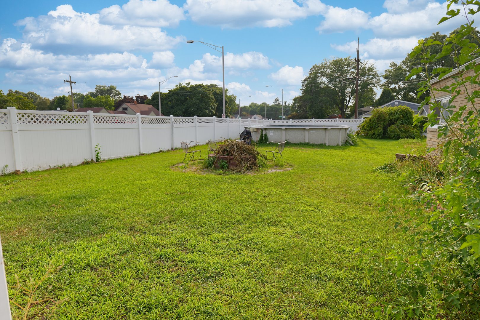 9246 S 49th Avenue, Oak Lawn, IL 60453