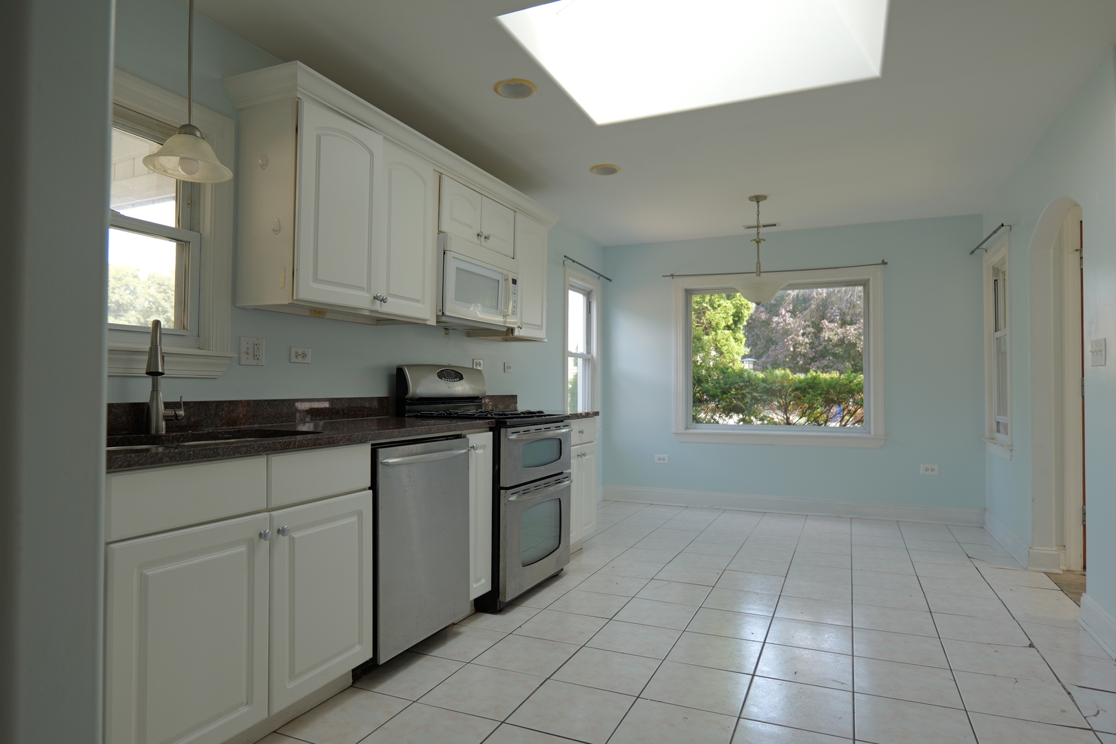 9246 S 49th Avenue, Oak Lawn, IL 60453