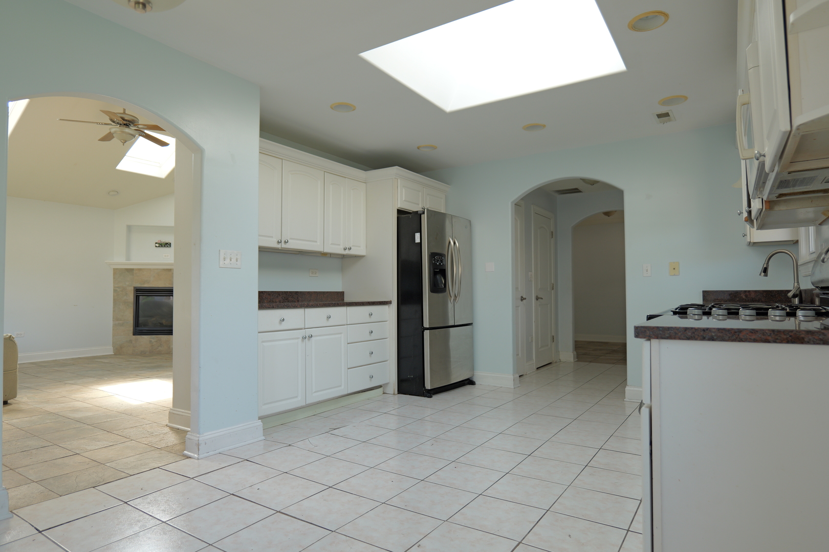 9246 S 49th Avenue, Oak Lawn, IL 60453