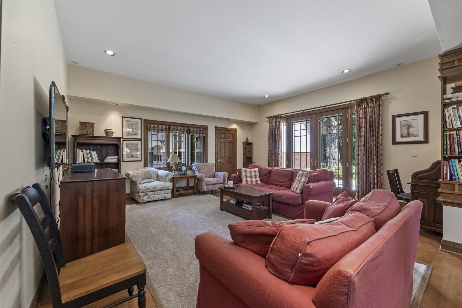 53 BROOKSIDE Drive, Lemont, IL 60439