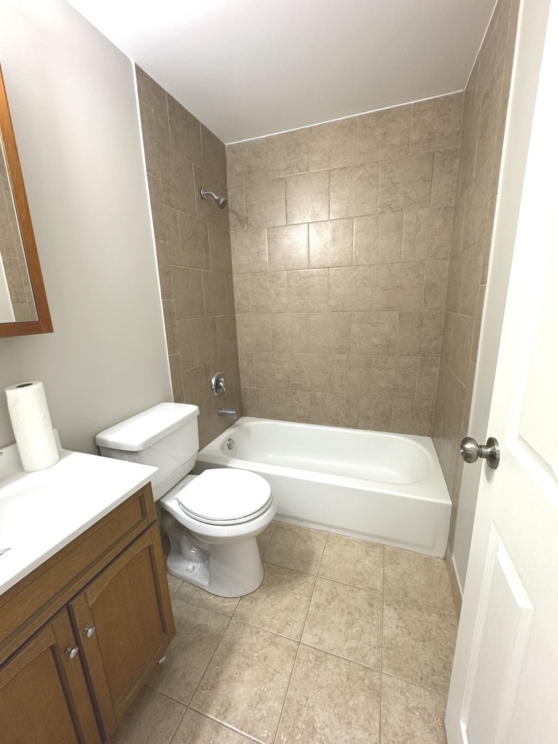 6616 104th Place #1, Chicago Ridge, IL 60415