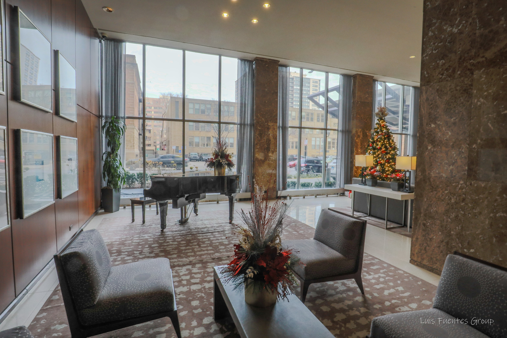 655 W Irving Park Road #4114, Chicago, IL 60613