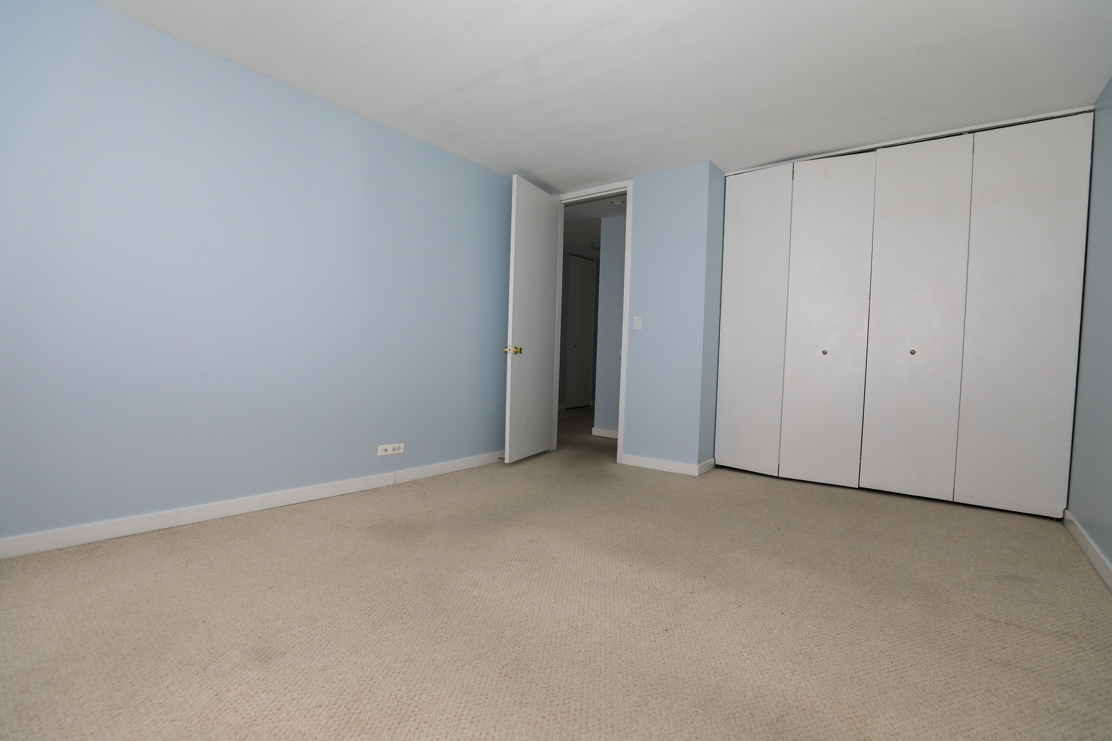 655 W Irving Park Road #4114, Chicago, IL 60613