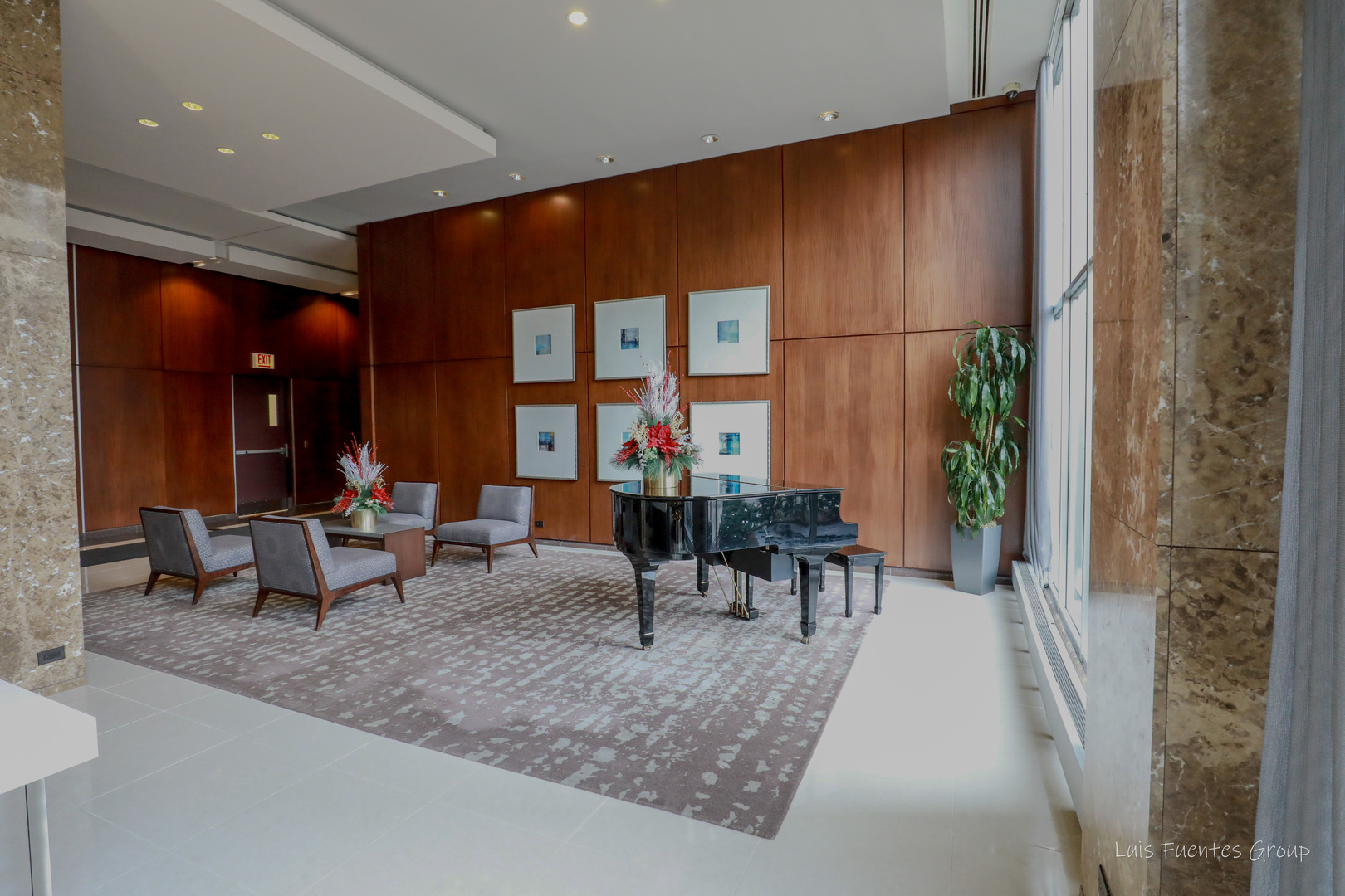 655 W Irving Park Road #4114, Chicago, IL 60613
