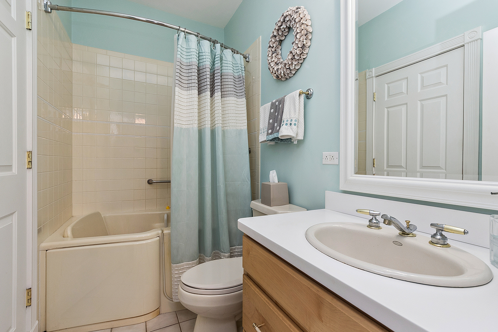 12444 Lake View Drive, Orland Park, IL 60467