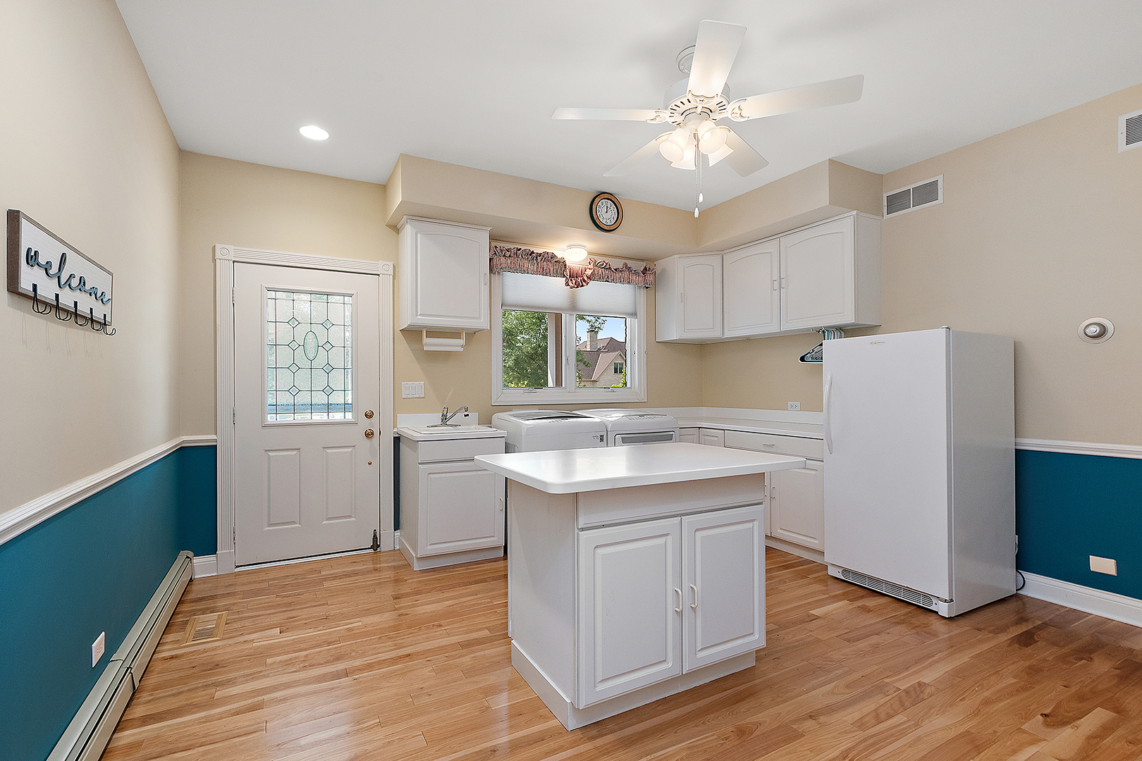 12444 Lake View Drive, Orland Park, IL 60467