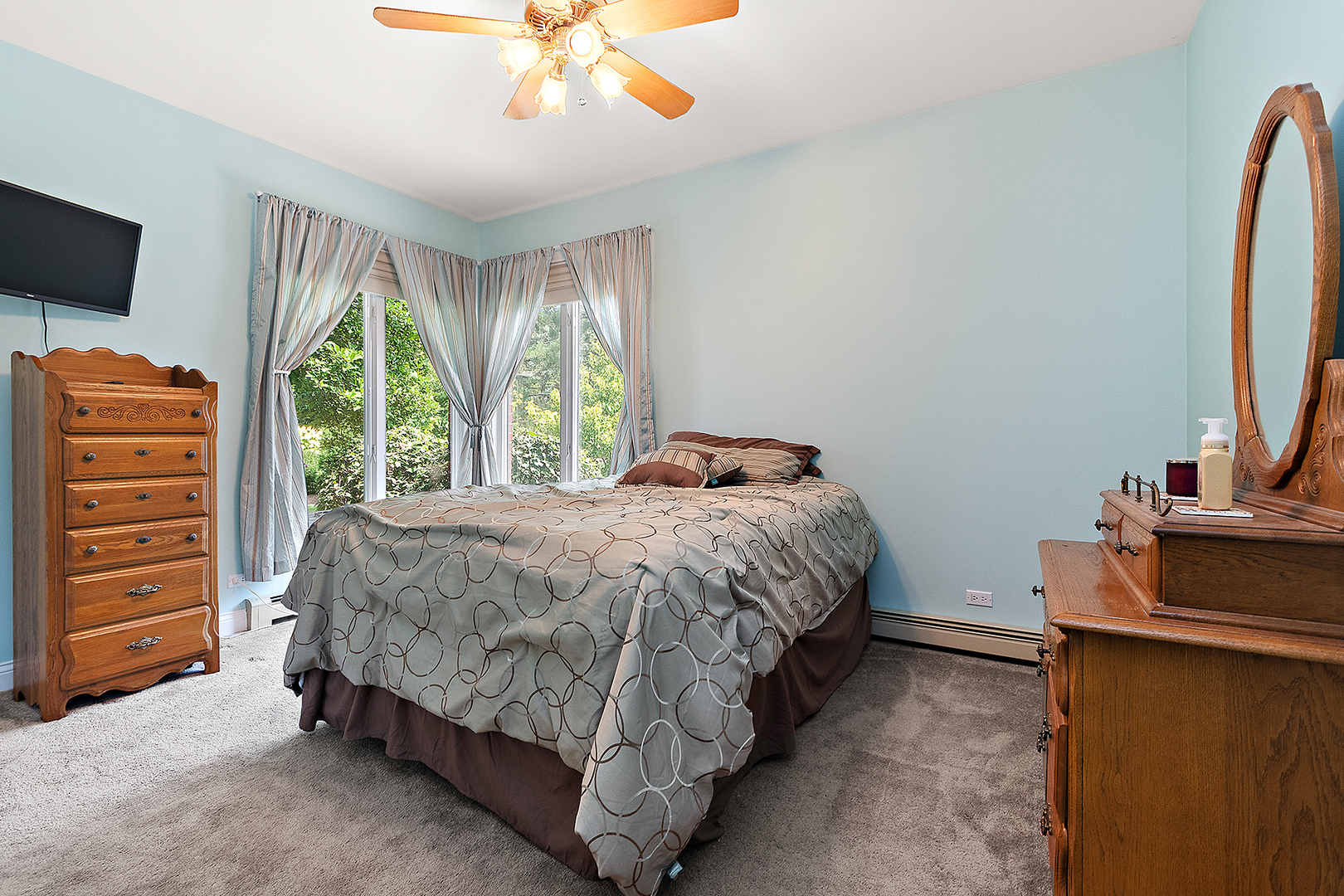 12444 Lake View Drive, Orland Park, IL 60467