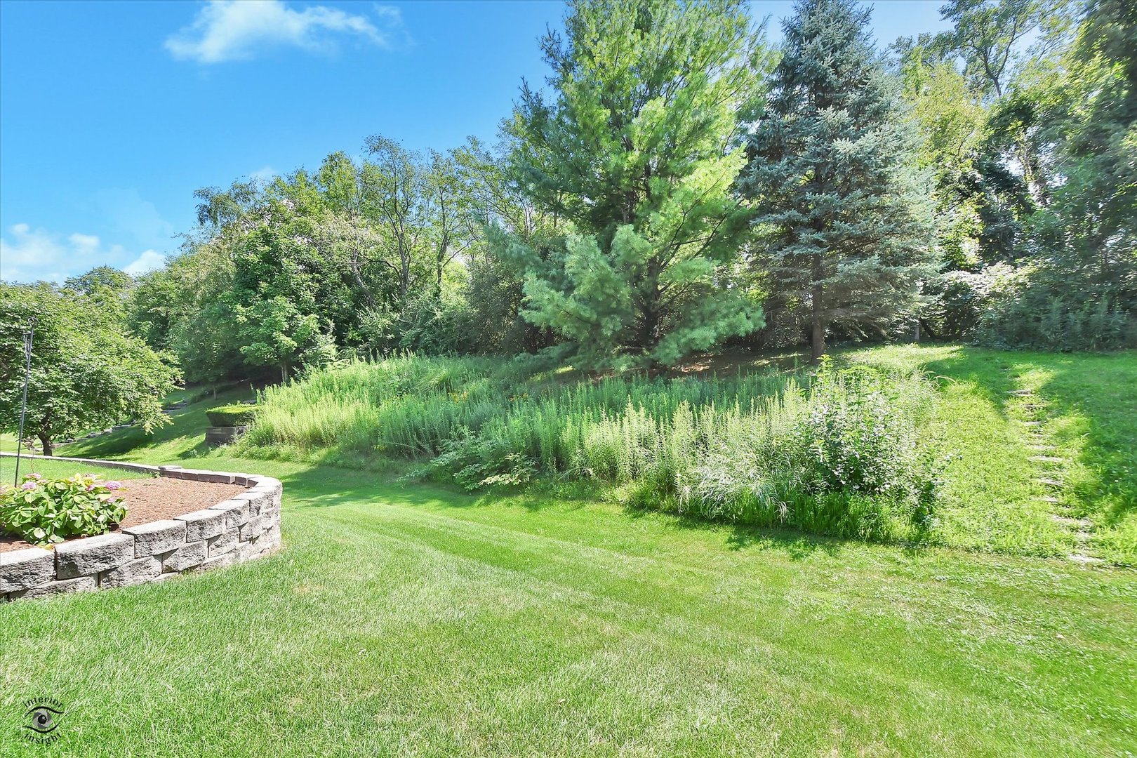 8905 Brown Drive, Frankfort, IL 60423
