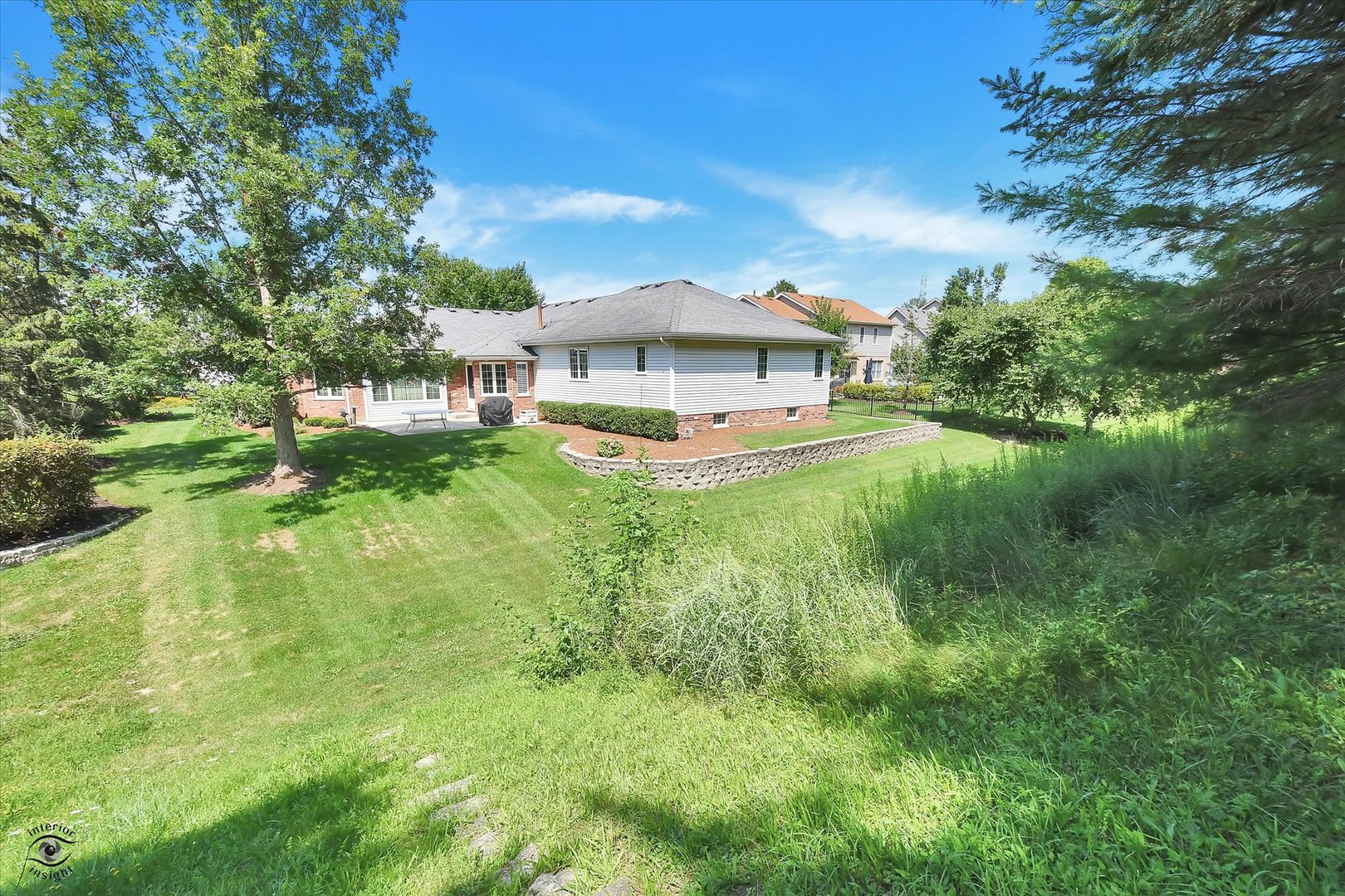 8905 Brown Drive, Frankfort, IL 60423