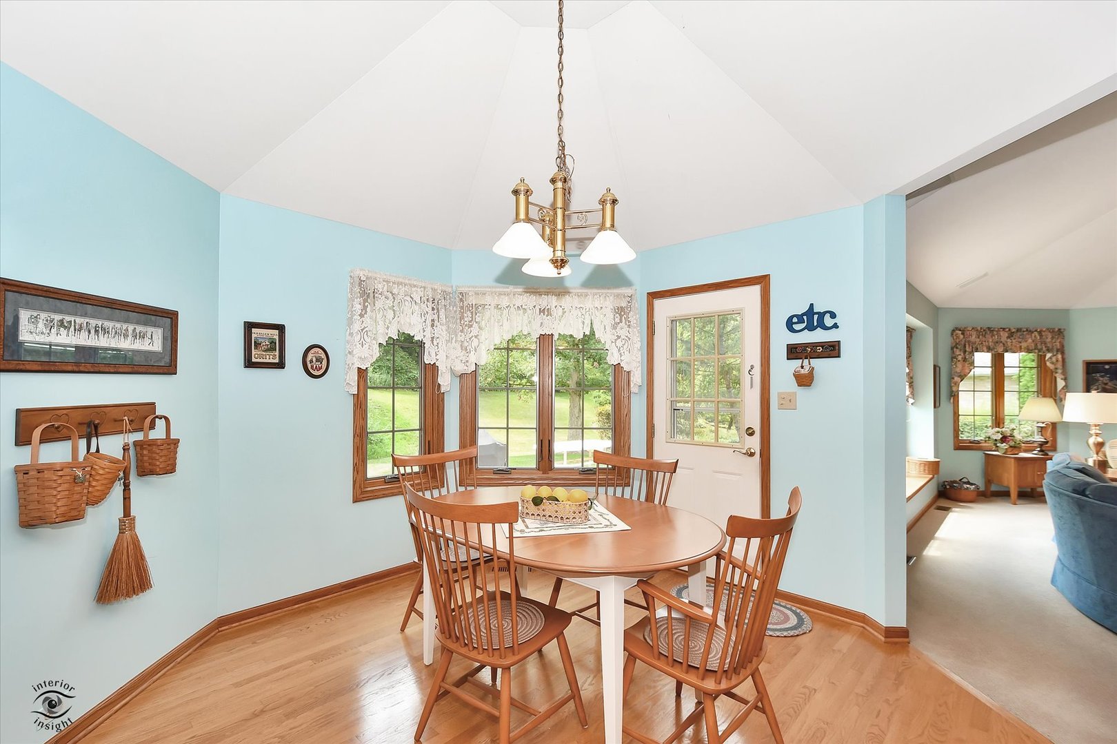 8905 Brown Drive, Frankfort, IL 60423