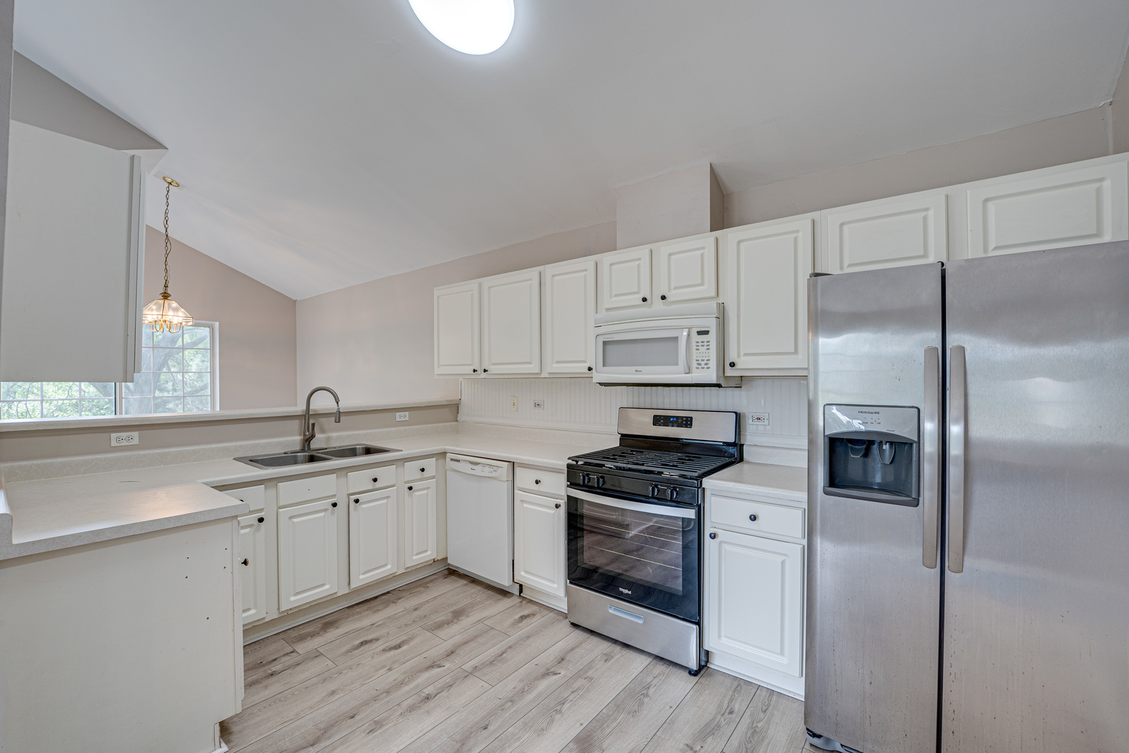 3399 Ravinia Circle, Aurora, IL 60504