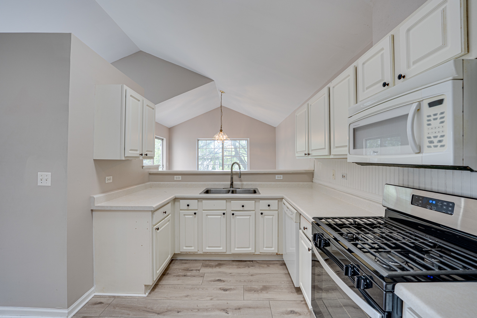 3399 Ravinia Circle, Aurora, IL 60504