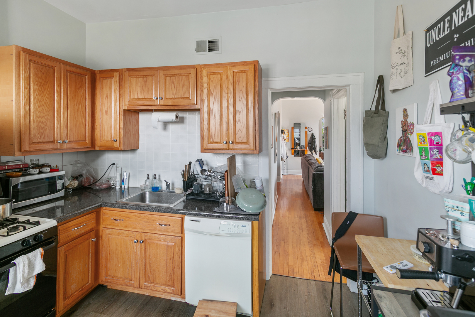 2443 W Arthington Street, Chicago, IL 60612