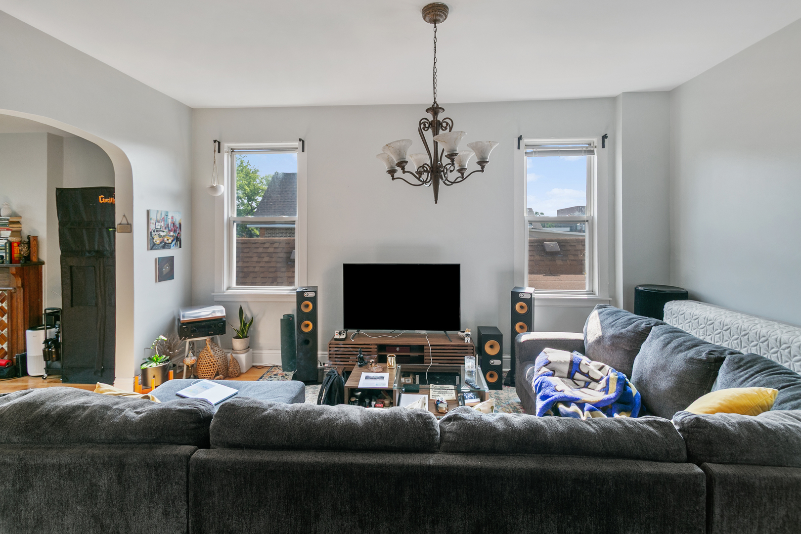 2443 W Arthington Street, Chicago, IL 60612