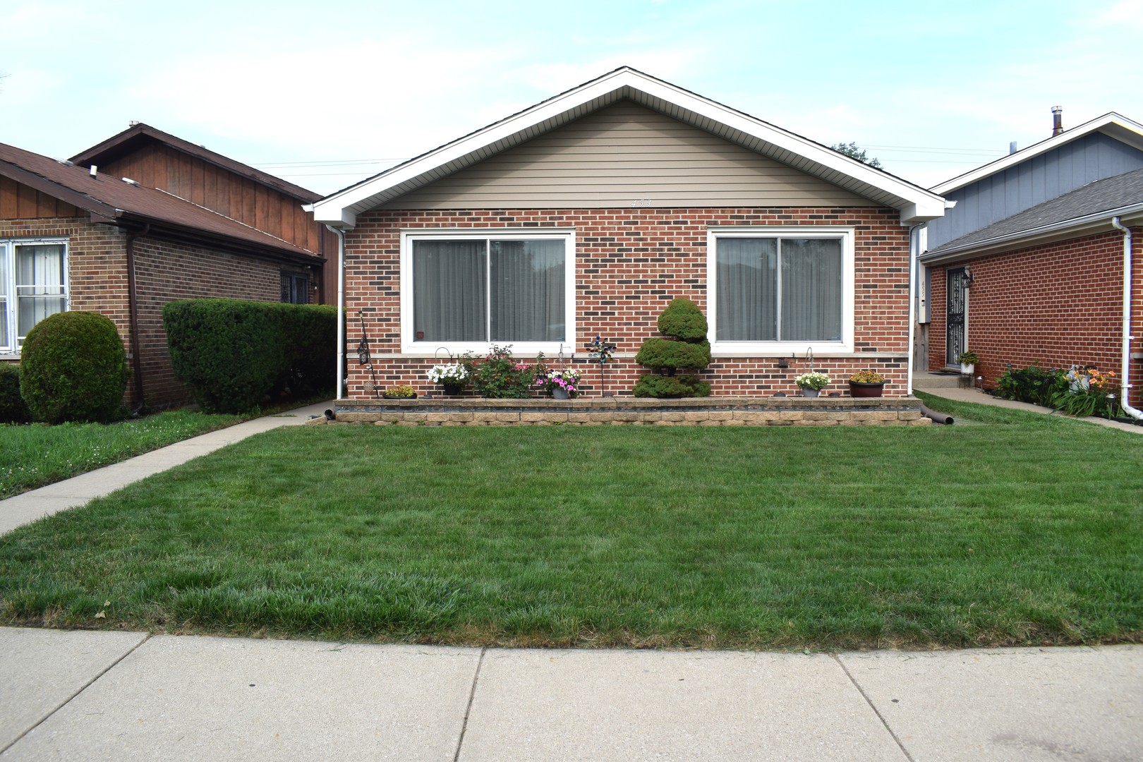 453 Hoxie Avenue, Calumet City, IL 60409
