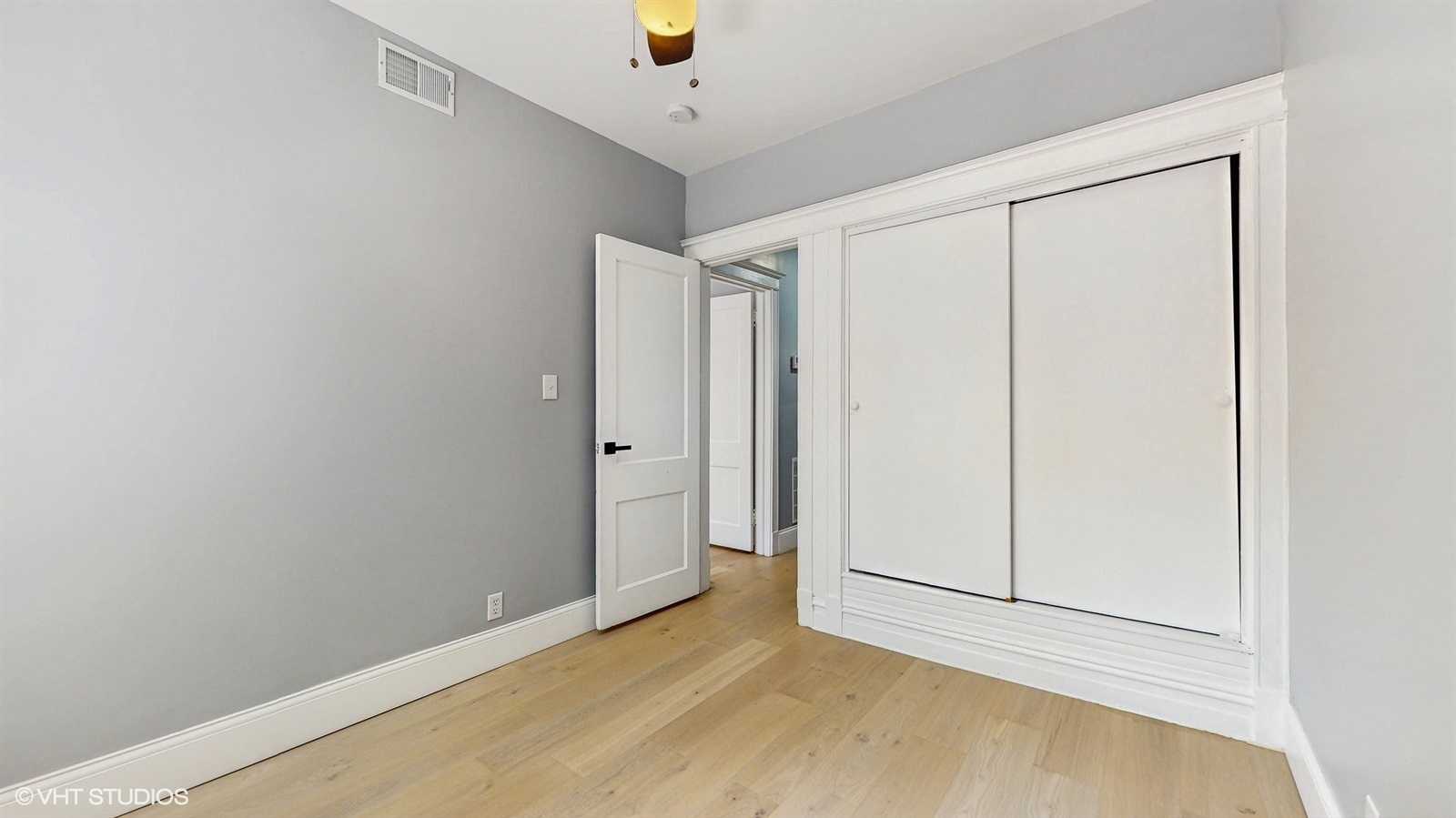 7430 S King Drive, Chicago, IL 60619