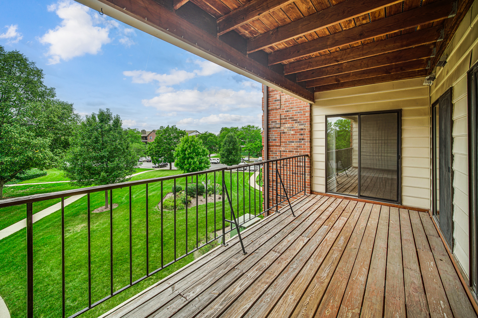 611 Hapsfield Lane #202, Buffalo Grove, IL 60089