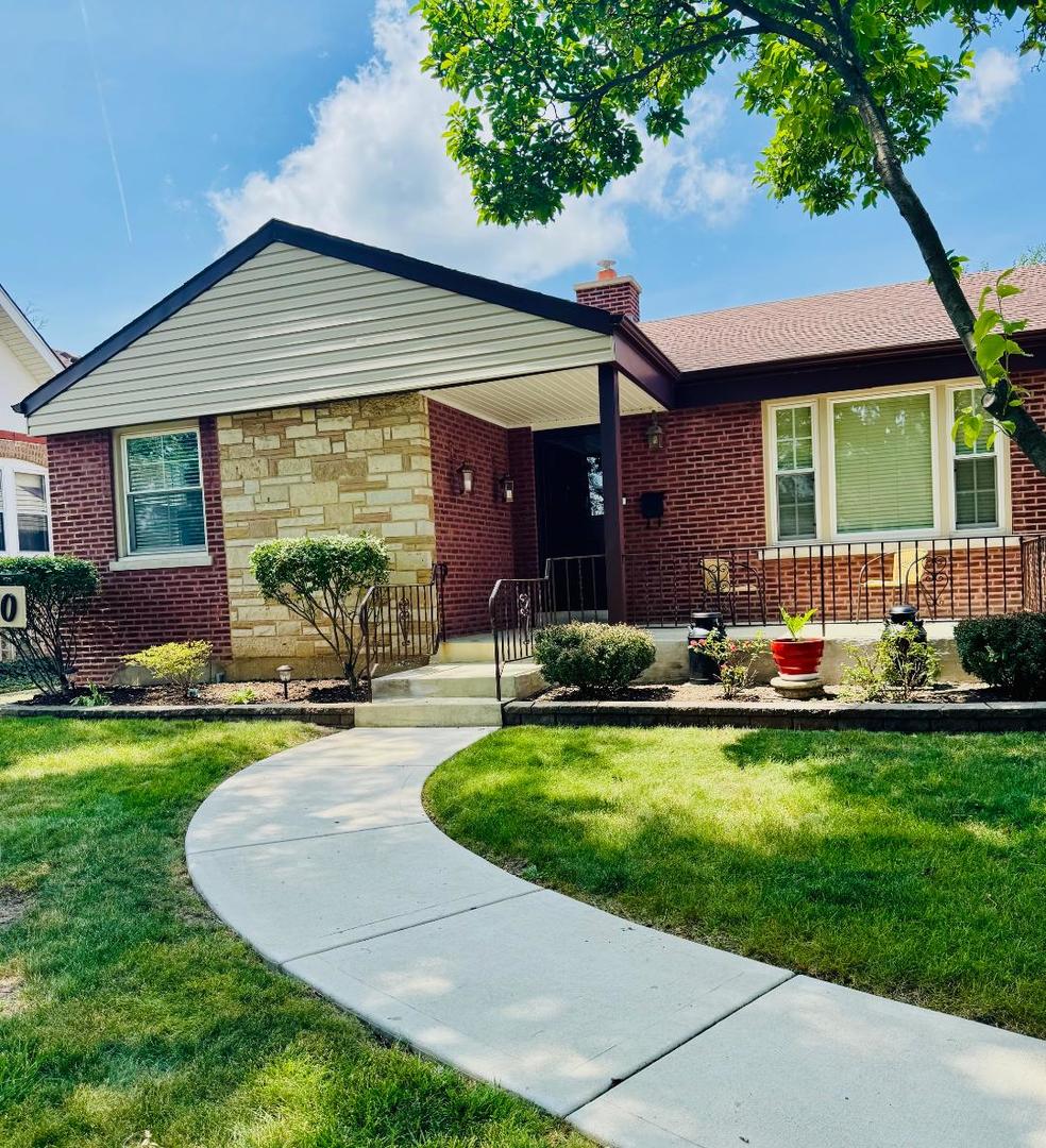 1540 Norfolk Avenue, Westchester, IL 60154
