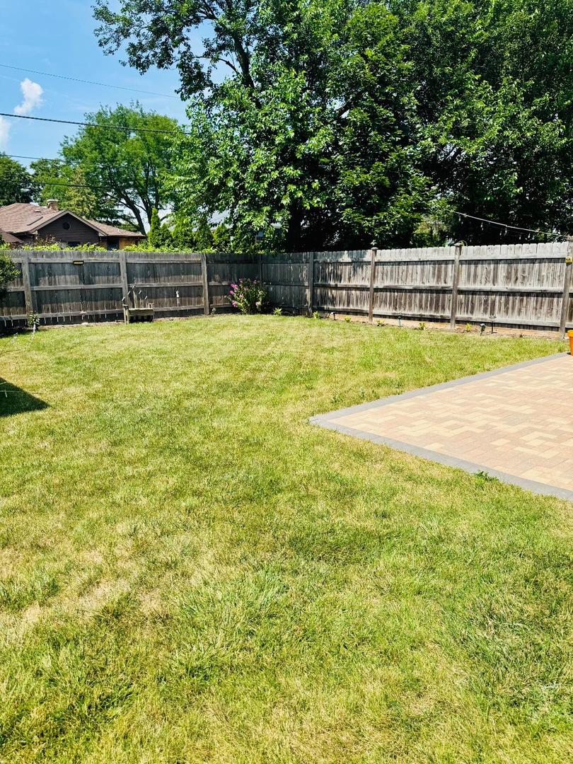 1540 Norfolk Avenue, Westchester, IL 60154