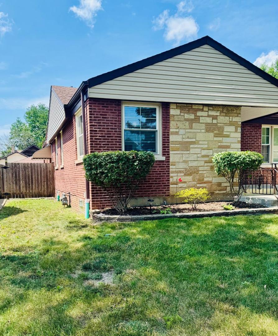 1540 Norfolk Avenue, Westchester, IL 60154