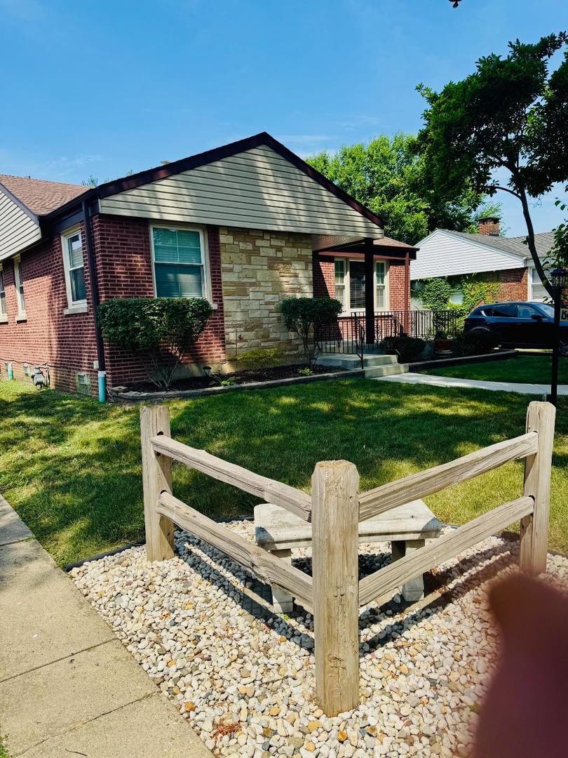 1540 Norfolk Avenue, Westchester, IL 60154