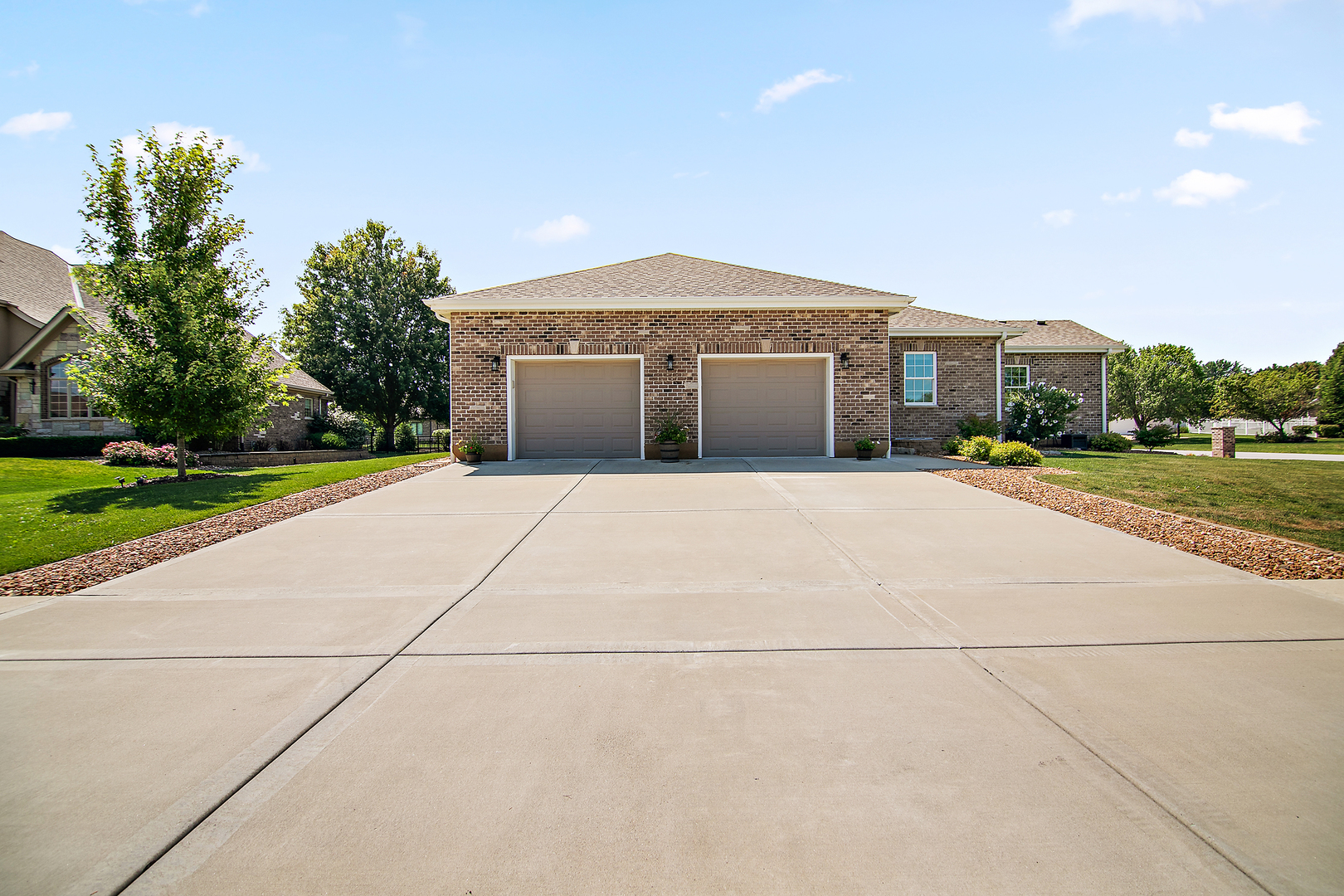 3279 Toulouse, Bourbonnais, IL 60914