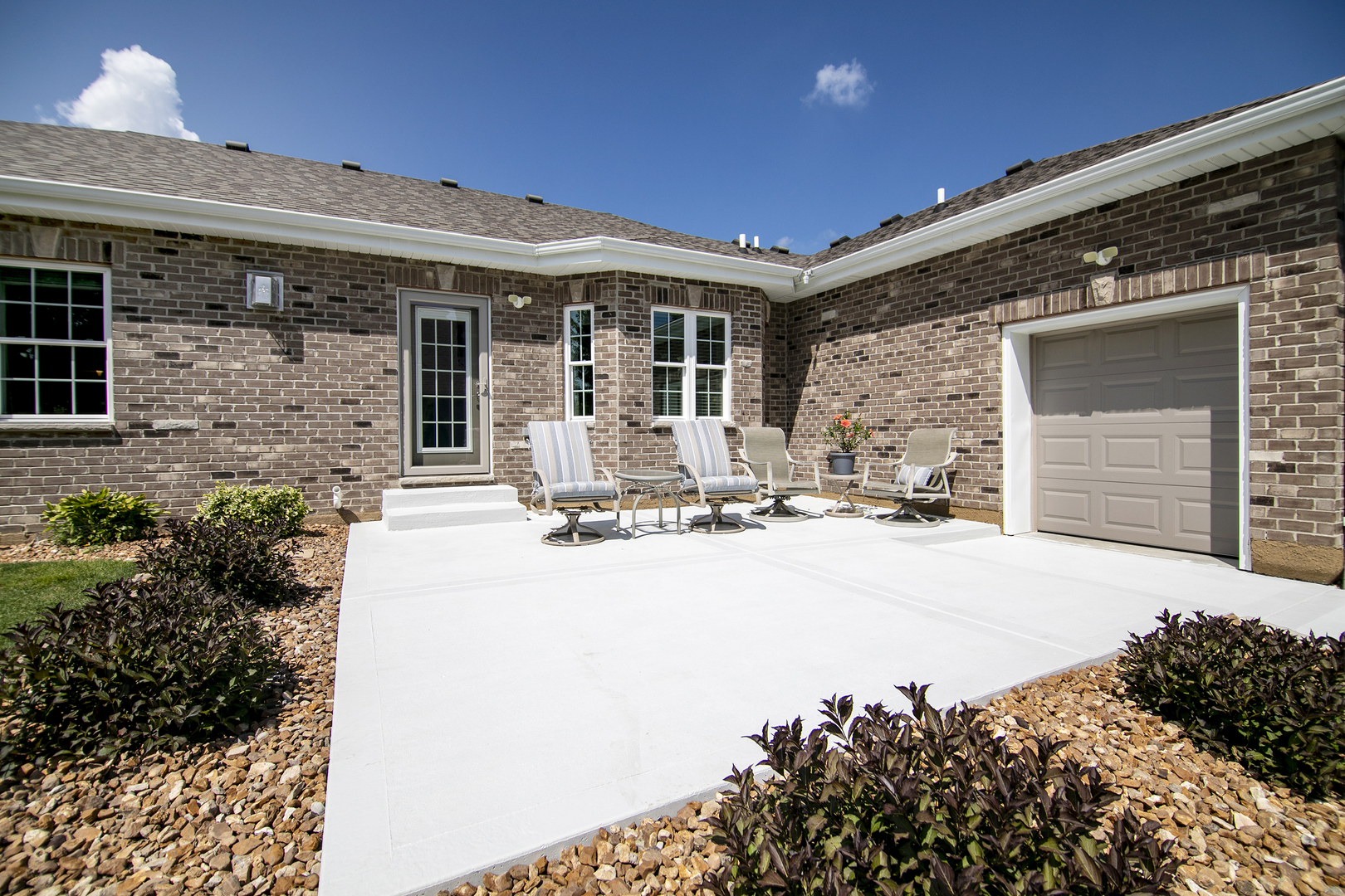 3279 Toulouse, Bourbonnais, IL 60914