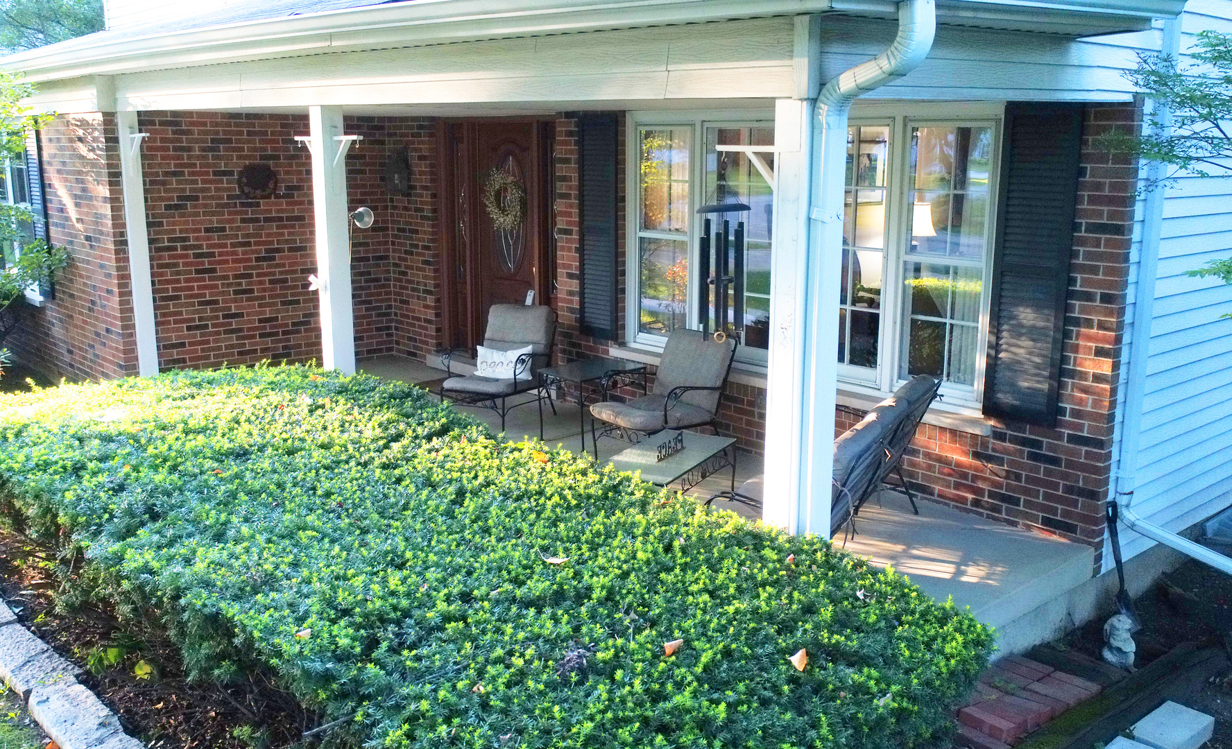 2S501 Seneca Drive, Wheaton, IL 60189