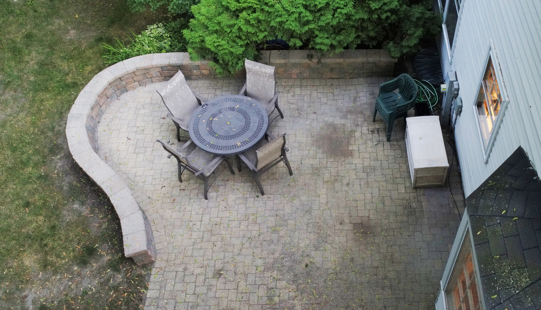 2S501 Seneca Drive, Wheaton, IL 60189