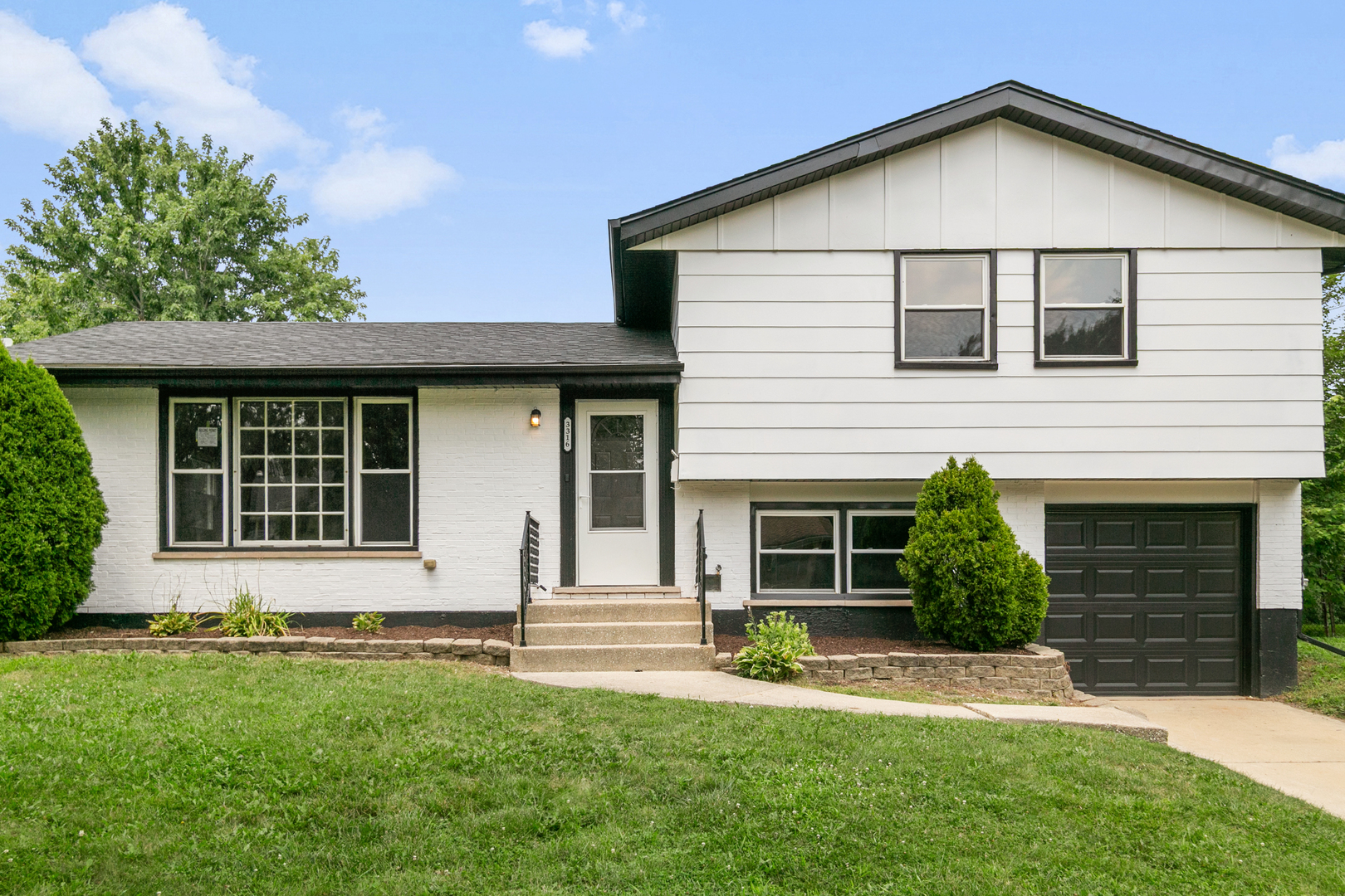 3316 Birchwood Drive, Hazel Crest, IL 60429
