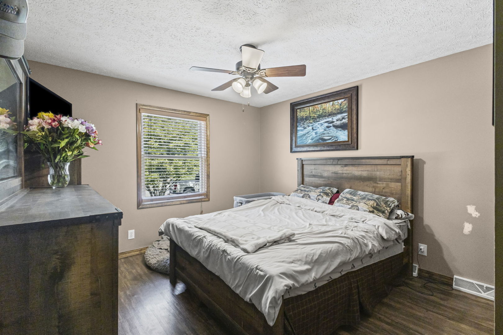271 Fossil Bay Court, Wilmington, IL 60481