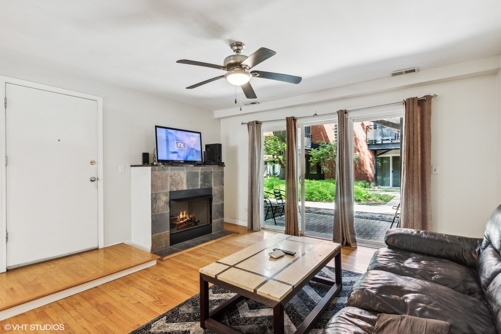 6427 N DAMEN Avenue #1E, Chicago, IL 60645