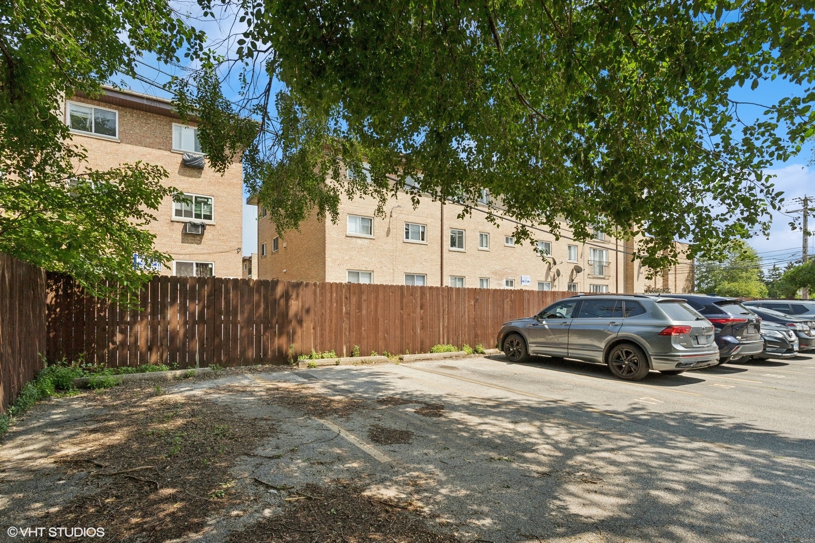 6427 N DAMEN Avenue #1E, Chicago, IL 60645