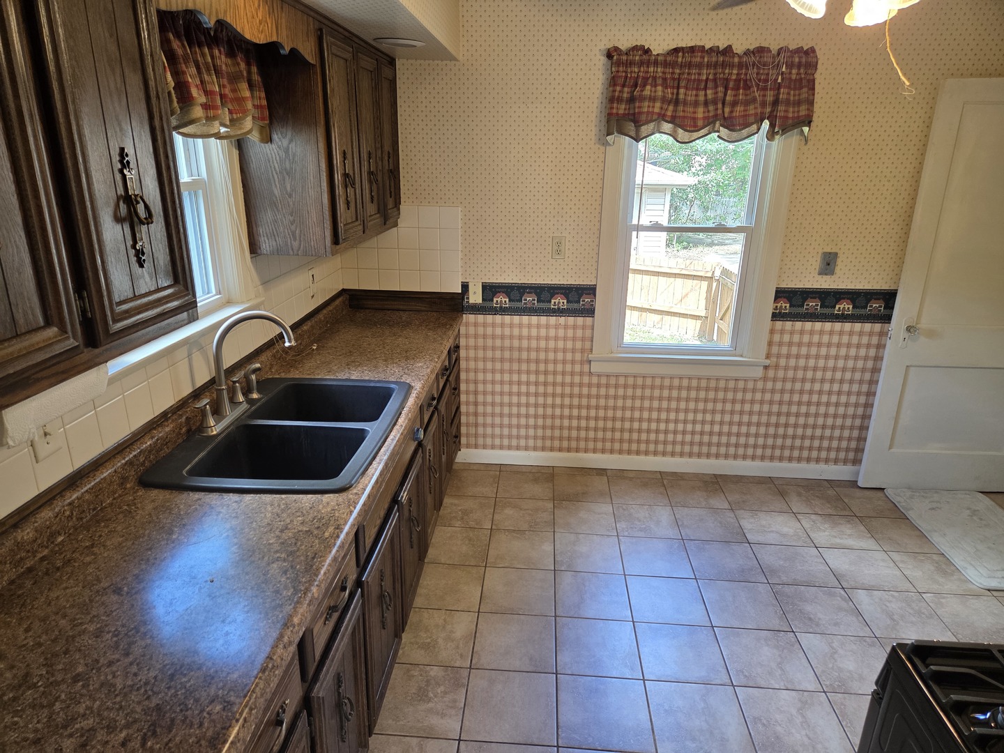 1009 Morgan Street, Joliet, IL 60436