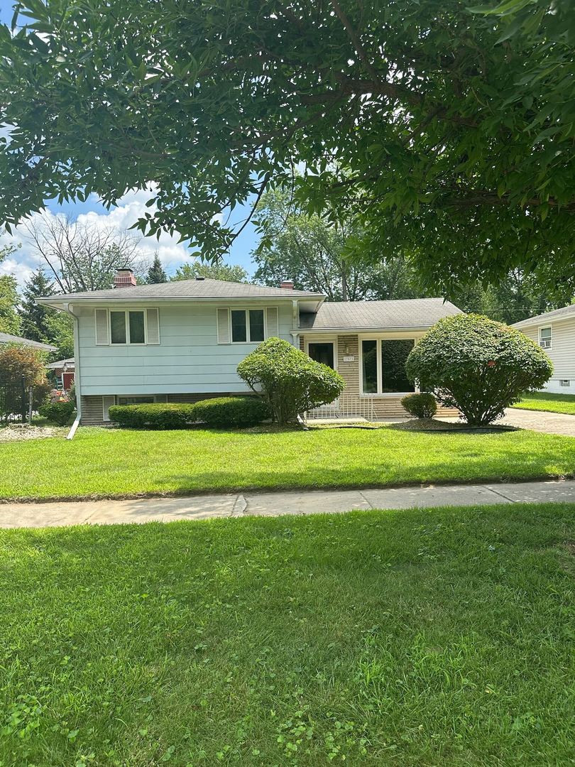 17871 Locust Street, Lansing, IL 60438