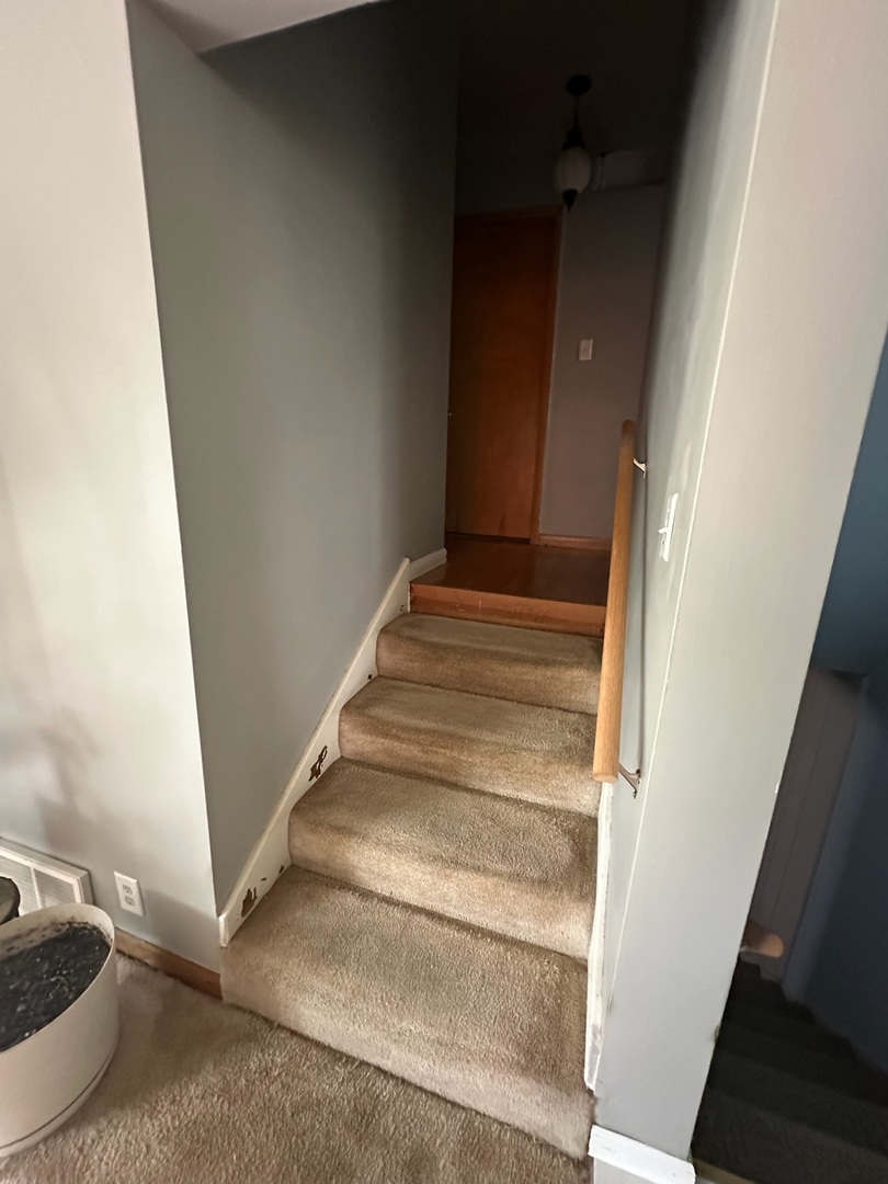 17871 Locust Street, Lansing, IL 60438
