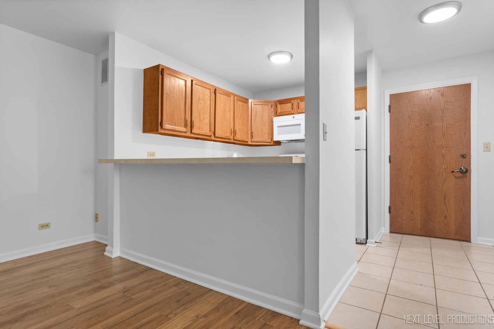 5830 Oakwood Drive #1H, Lisle, IL 60532