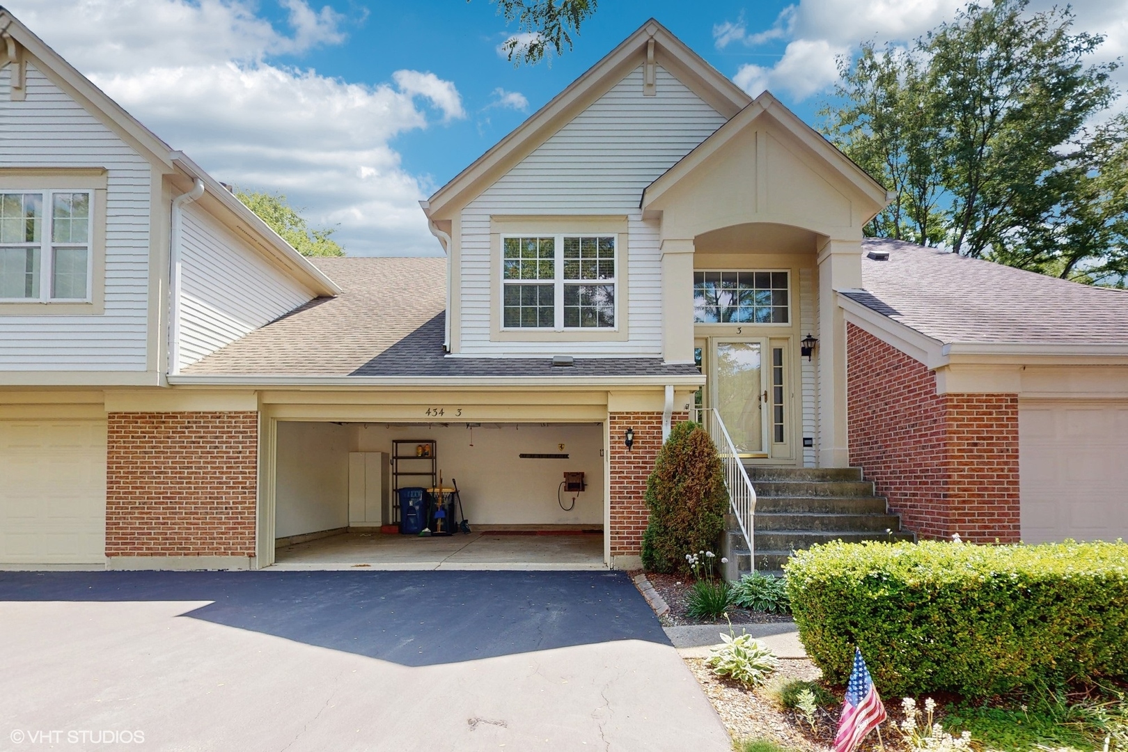 434 Cromwell Circle #3, Bartlett, IL 60103