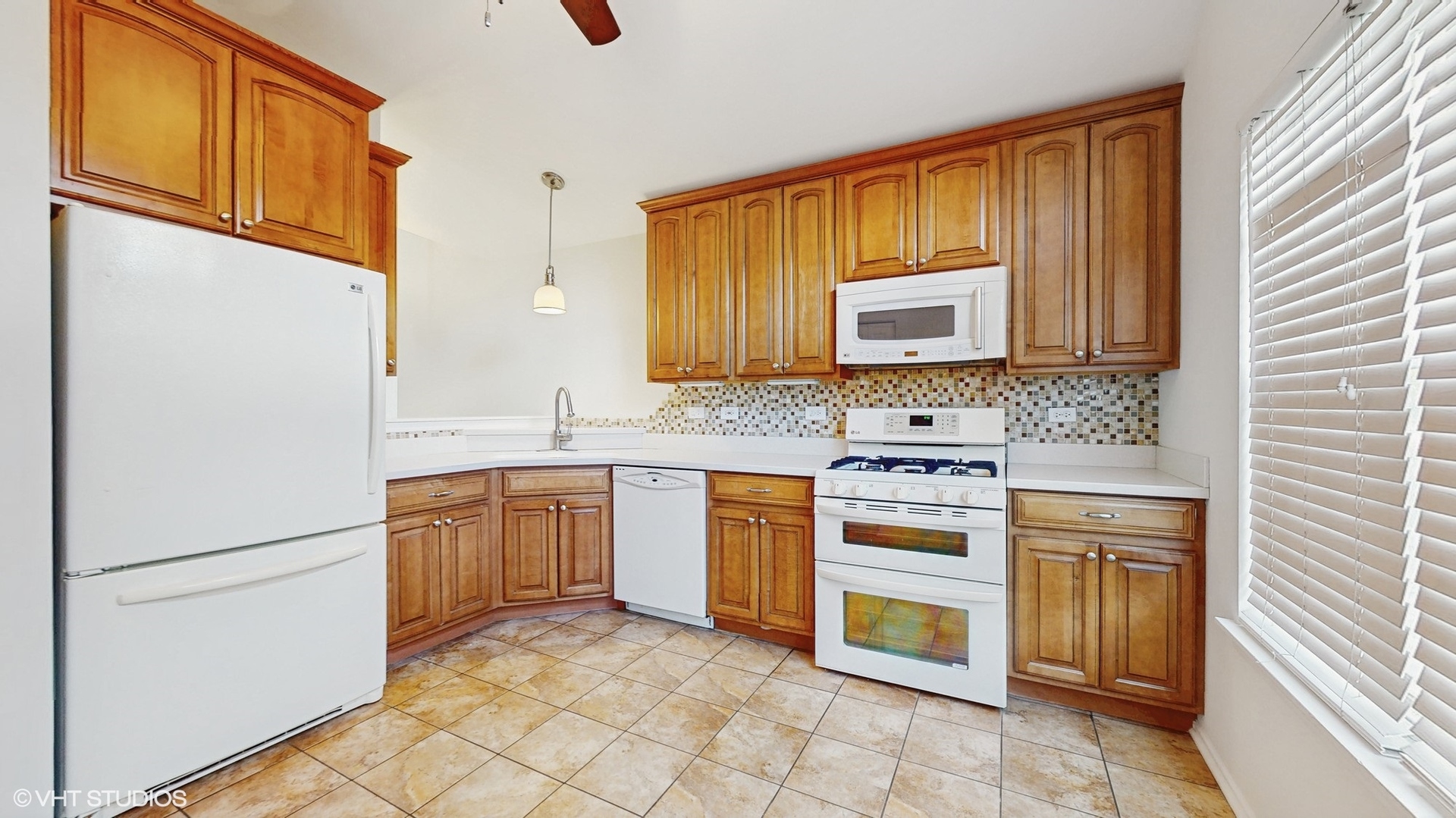 434 Cromwell Circle #3, Bartlett, IL 60103