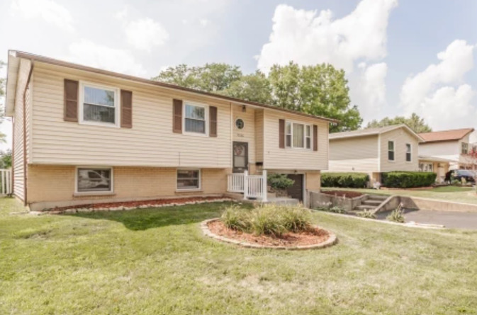 7326 Northway Drive, Hanover Park, IL 60133