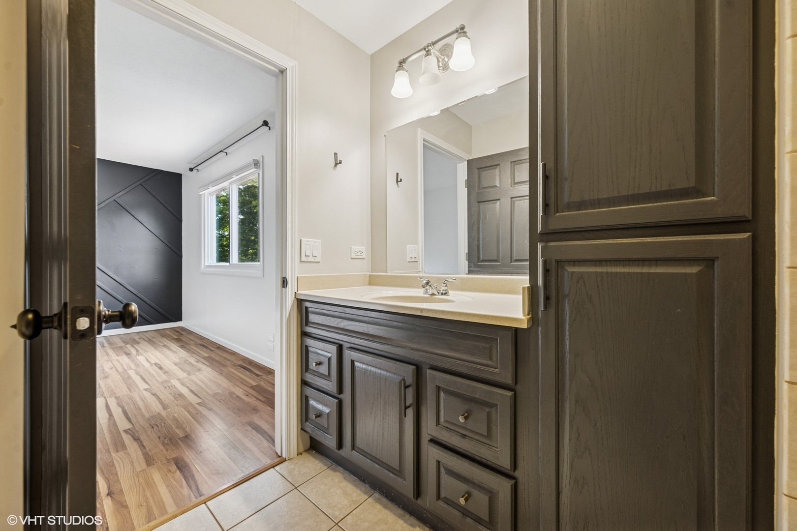 30W151 Arlington Court, Warrenville, IL 60555