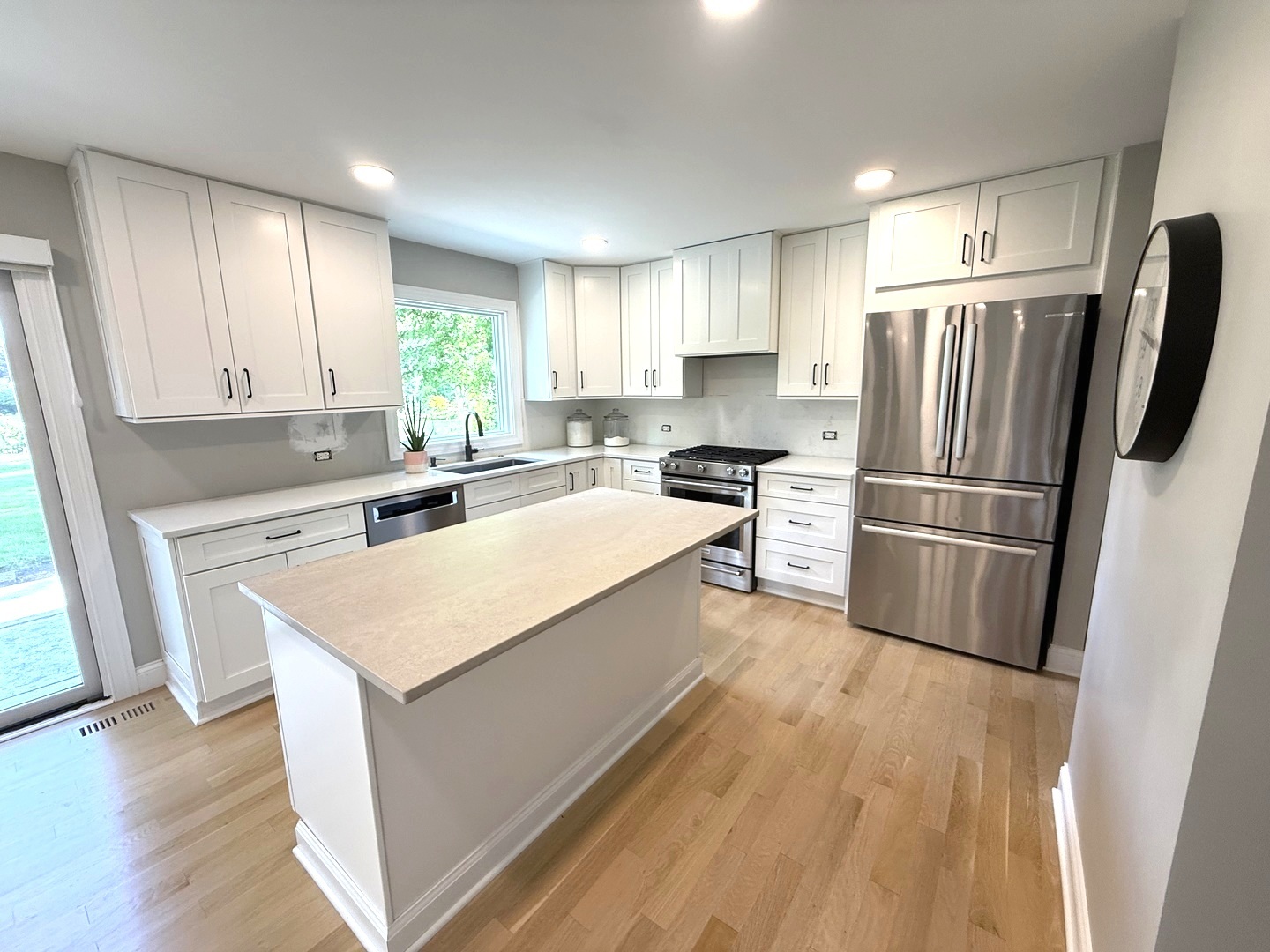 1019 Thunderbird Lane, Naperville, IL 60563